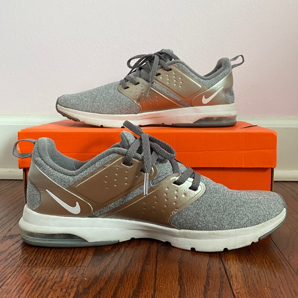 Women’s Nike Air Bella Training PRM size 7.5